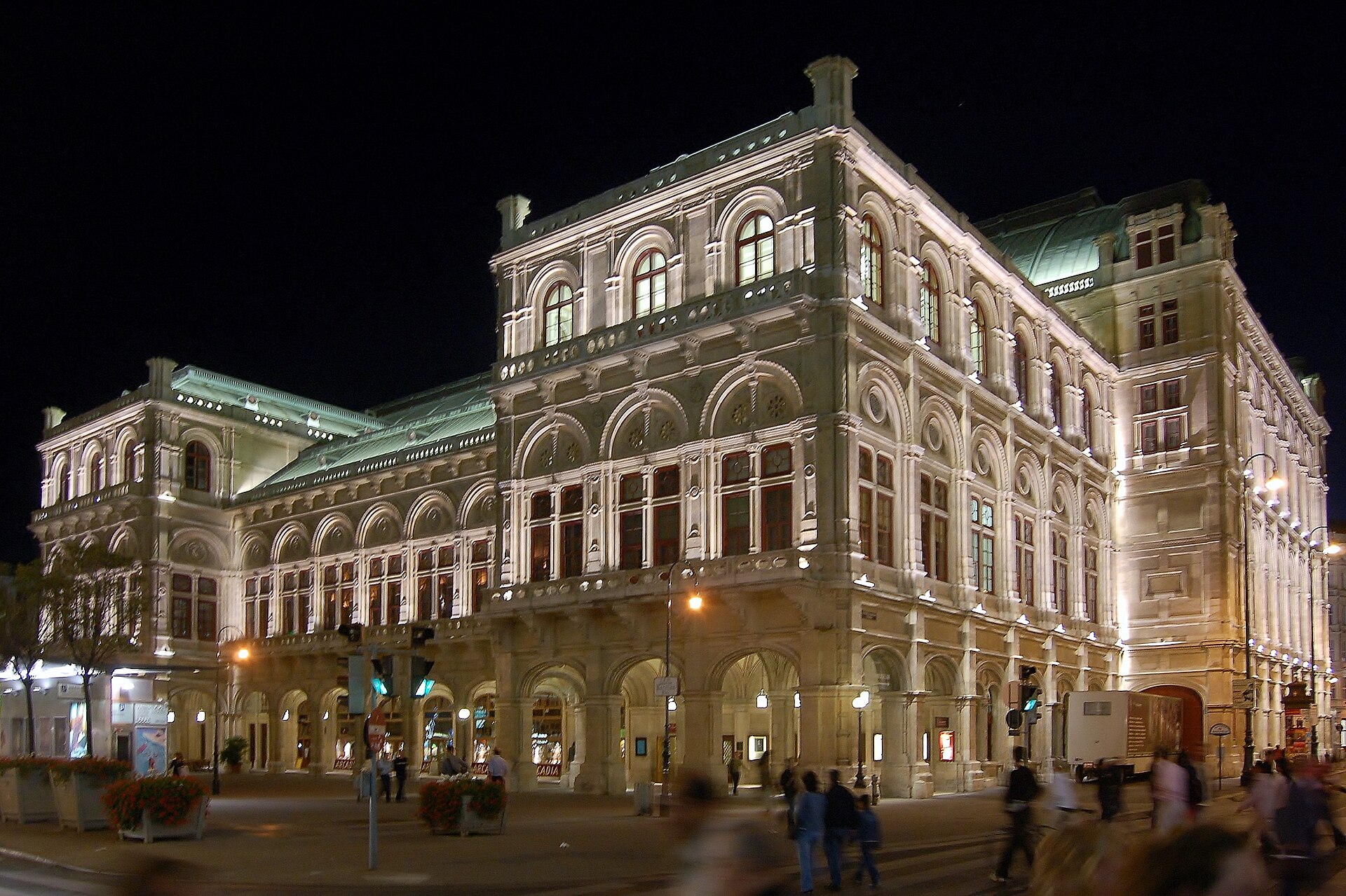 Vienna opera house exterior