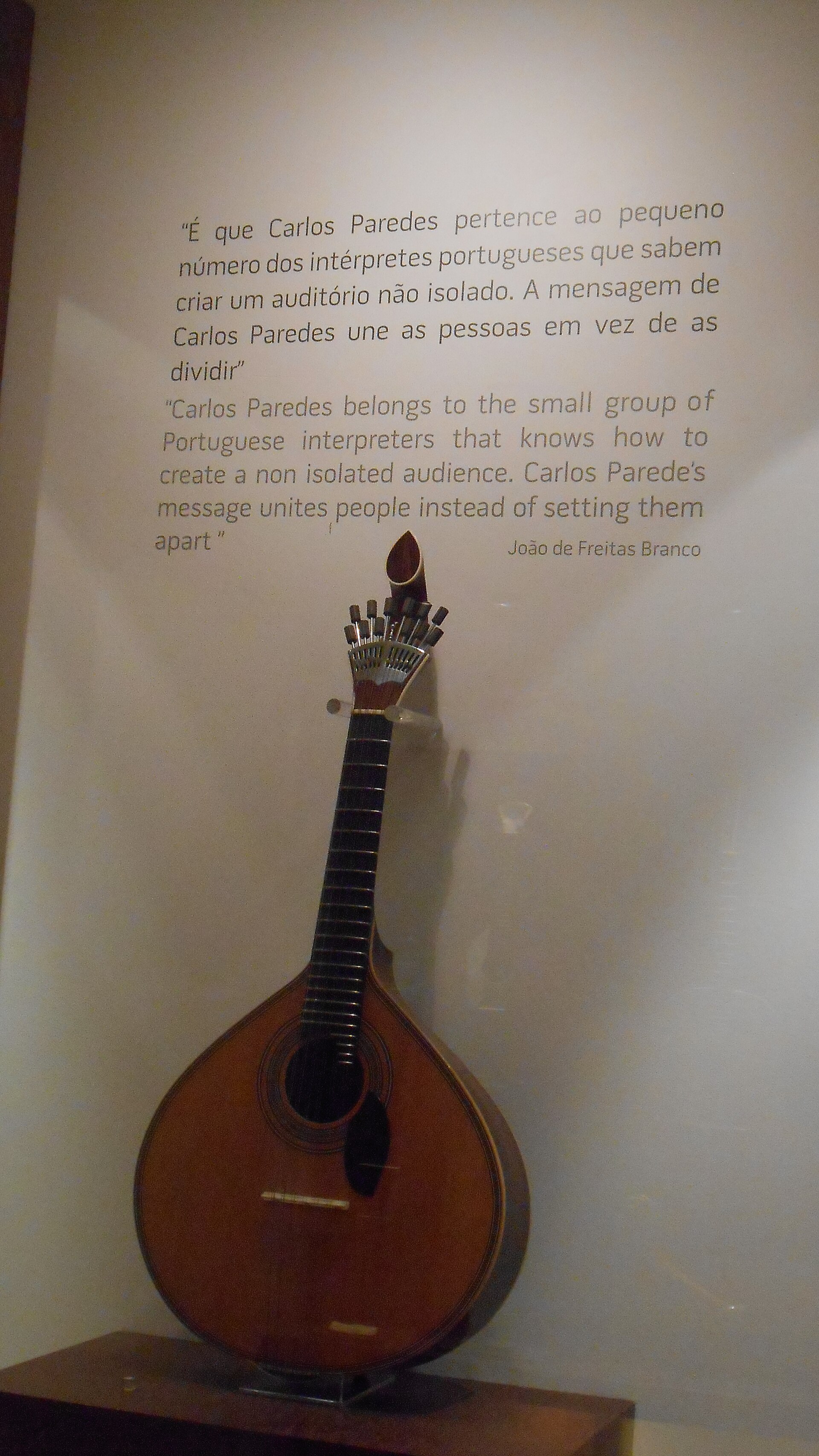 fado guitar Lisbon