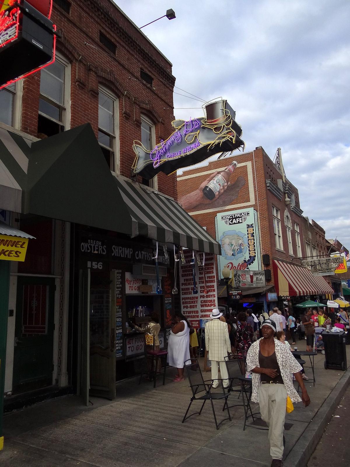 Memphis street scene